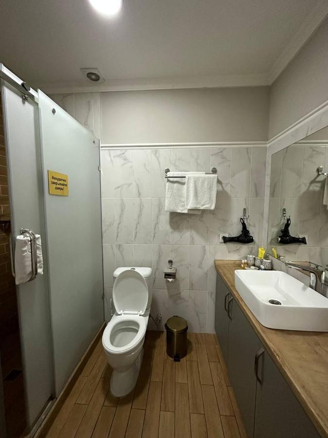 Gоlden Dragon Villa Hotel Biskek Kültér fotó